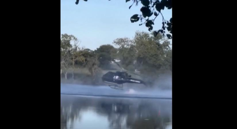 Vízbe zuhant egy tűzoltóhelikopter