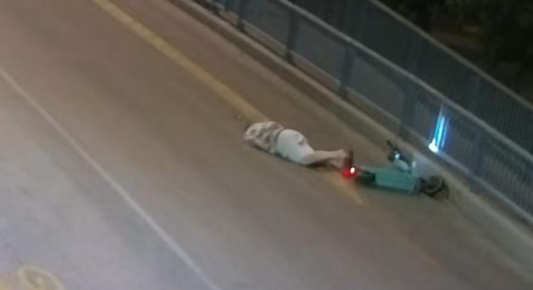 Két súlyos rollerbaleset is történt Somogyban, egy ittas férfi arccal az útba csapódott Siófokon