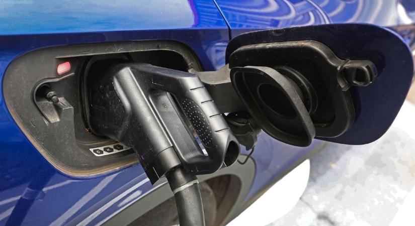 Napokon belül indul az új elektromos autó támogatás, teljesen átírhatja a használt piacot