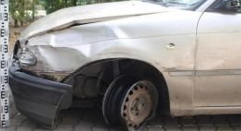 Tizenkét autót tört össze az ittas sofőr