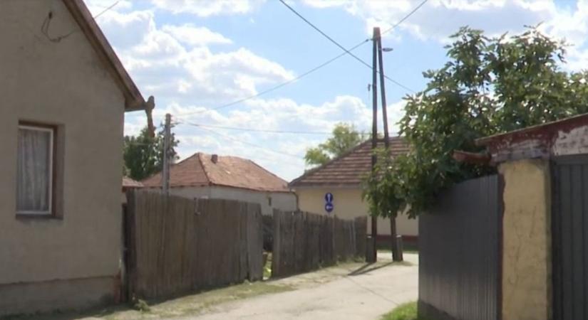 Kamera elé állt a bántalmazott borsodi nő, sírva nyilatkozott az átélt borzalmakról – videóval