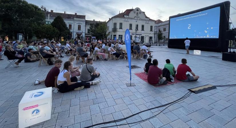 Filmvetítéssel és koncerttel jön Paramount Nyári Mozi utolsó állomása