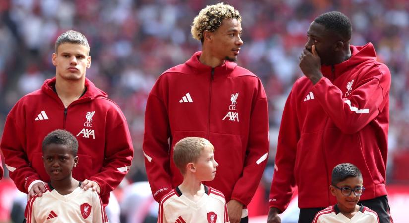 Máris a távozását követelik! Újabb focistát utáltak ki a Liverpoolból