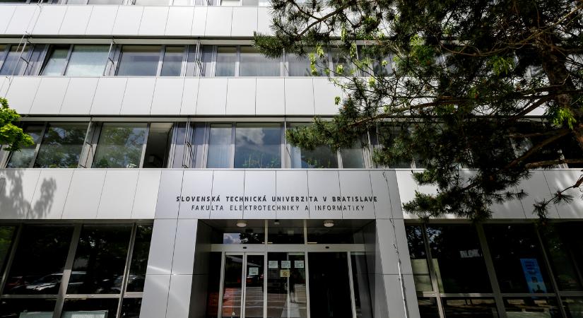 Szlovák Műszaki Egyetem: A tudósok munkája kulcsfontosságú a tudásba vetett hit erősítésében