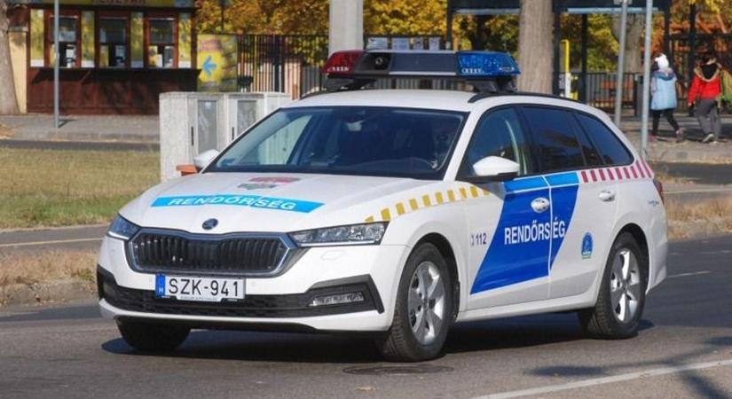 Busz és autó ütközött a Mátrában - lezárták a 24-es főutat