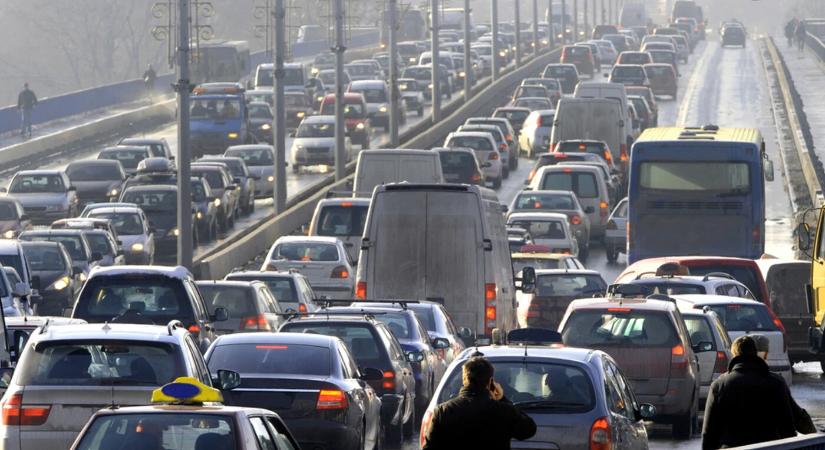 Egyre többet költünk munkába járásra