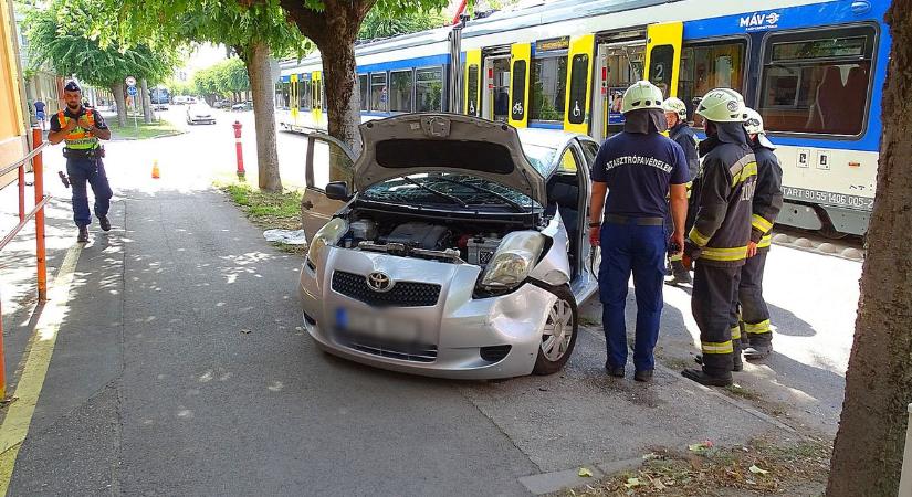 Képeken mutatjuk a hódmezővásárhelyi tram-train baleset helyszínét