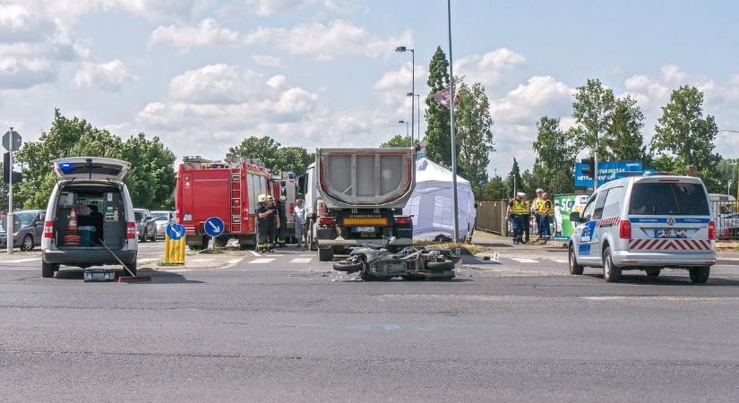Szörnyű baleset Mecsekszabolcson: motoros ütközött autóval