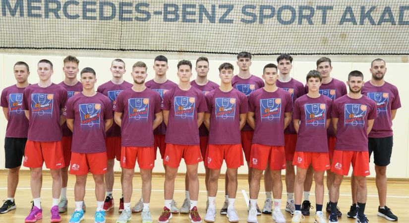 Nemzetközi tornát rendez a Mercedes KA