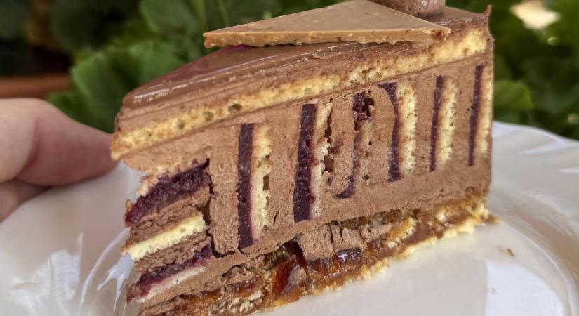 Botrány az ország tortája körül, a LIDL húzása kicsapta a biztosítékot