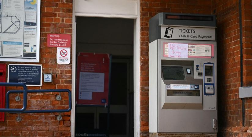Fontos bejelentést tett a BKK a jegyautomatákról