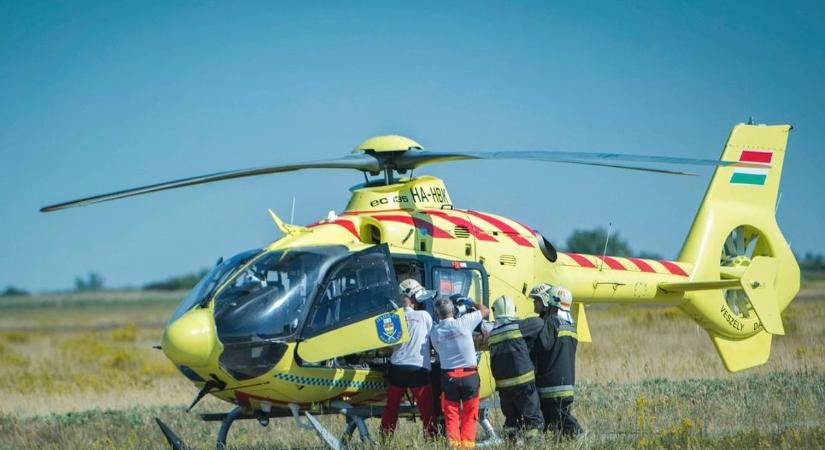 Baleset a 42-esen, fának ütközött és kigyulladt egy autó