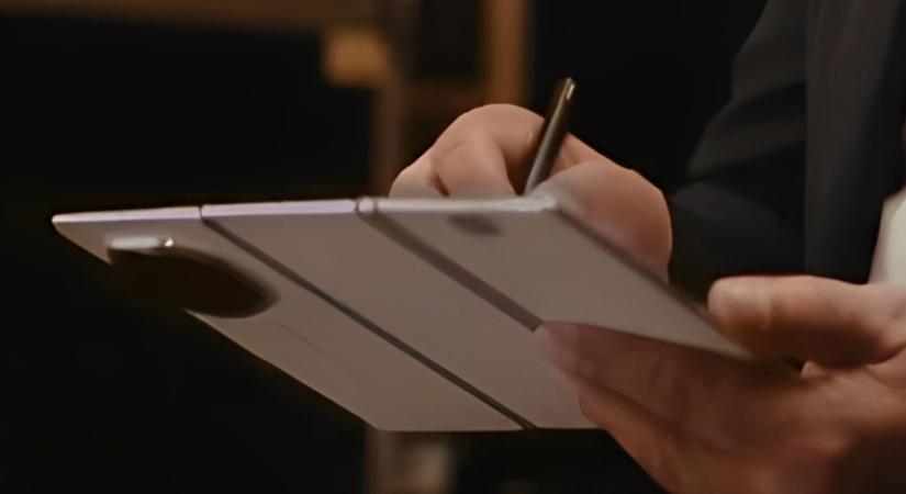 Egyetlen videóban trollkodik és csinál személyi kultuszt a Huawei