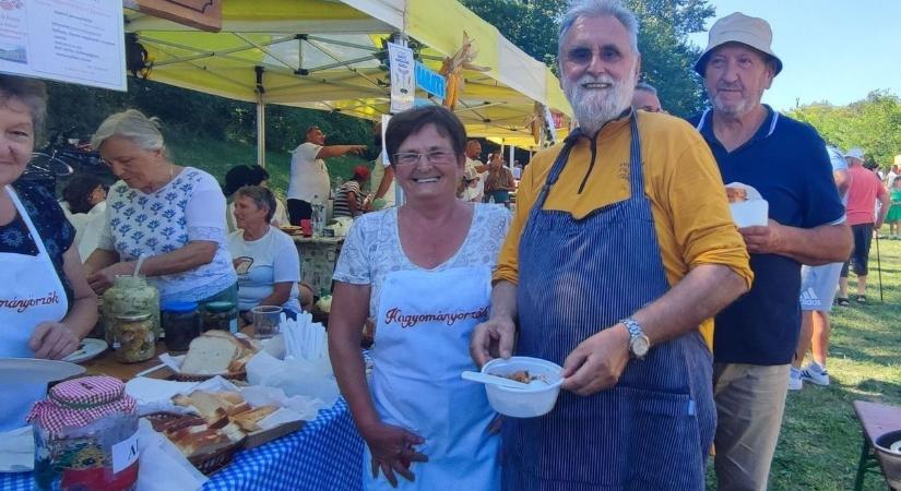 Betty Love, Moriones, Unique a BarátFeszt színpadán