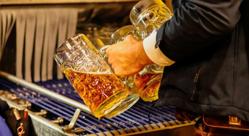 Sörvonat indul az Oktoberfestre