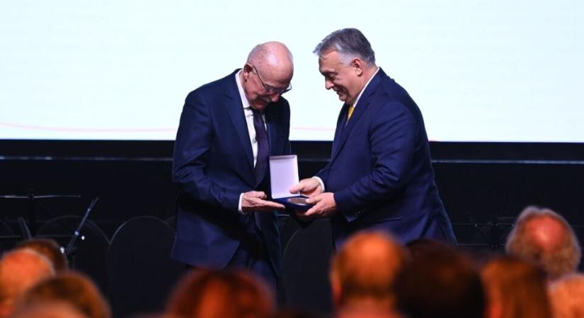 Orbán, a kiöregedett trójai faló