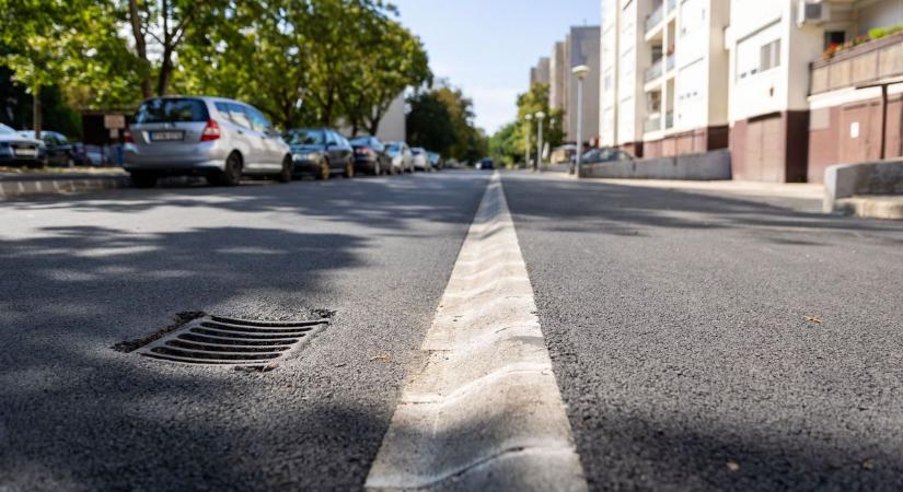 Tovább folytatódnak a nagyszabású debreceni útfejlesztések - újabb szakasz lett biztonságosabb