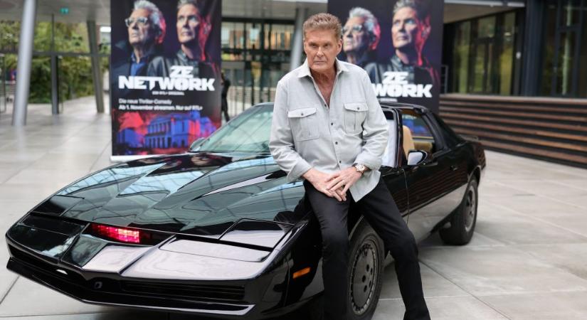 Nemsokára jöhet a Knight Rider-film, a Cobra Kai készítői próbálják tető alá hozni