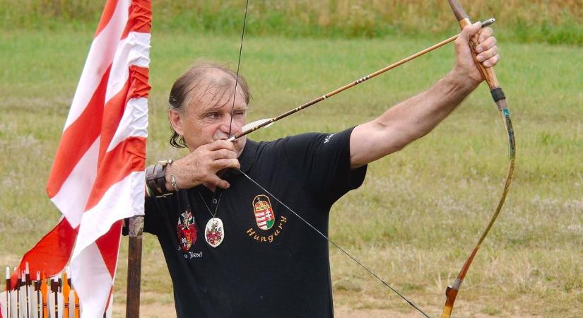 Két nap, két világrekord! – hajdú-bihari íjász hódította meg az amerikai sivatagot