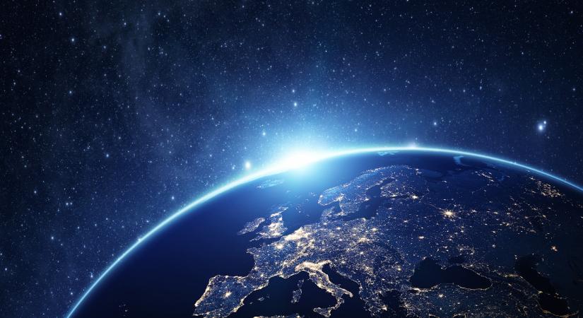 Ezt látnák a Földből az idegenek, ha pár száz millió kilométerre lennének tőlünk