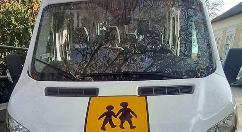 Diákok biztonságos utaztatása az iskolába és haza