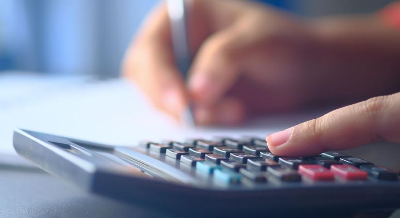 TISZA-CSOMAG: Adóemelés, megszorítások és egy online kalkulátor, hogy számolgasd a veszteségeidet