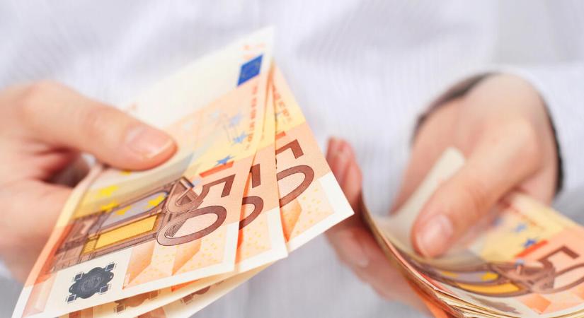 Fájdalmas hírünk van, ha eurót akar venni