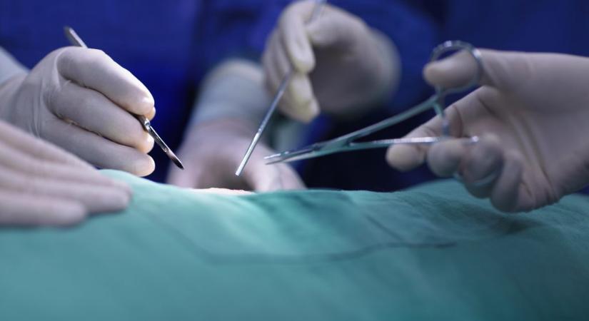 Azt hitte az anyja, hogy kövér, valójában egy 8 kilós ciszta volt a 31 éves nőben