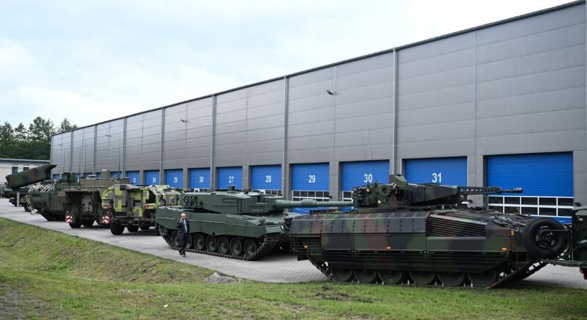 Felavatta Európa legnagyobb lőszergyárát a Rheinmetall: késéssel együtt is kevesebb mint két év alatt készült el az óriási üzem