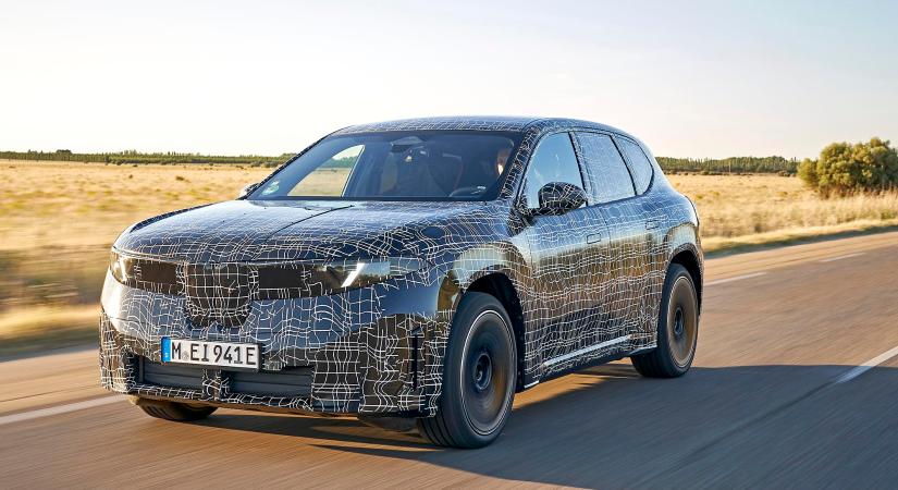 BMW prototípus ütközött Volánbusszal Mátrafürednél