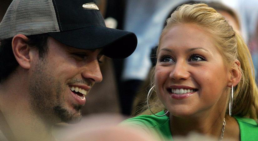 Hatalmas a boldogság: Anna Kurnyikova a negyedik gyermekét várja Enrique Iglesiasszal