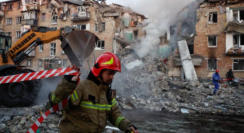 Egy gyerek is meghalt a Kijevet ért éjjeli bombatámadásban