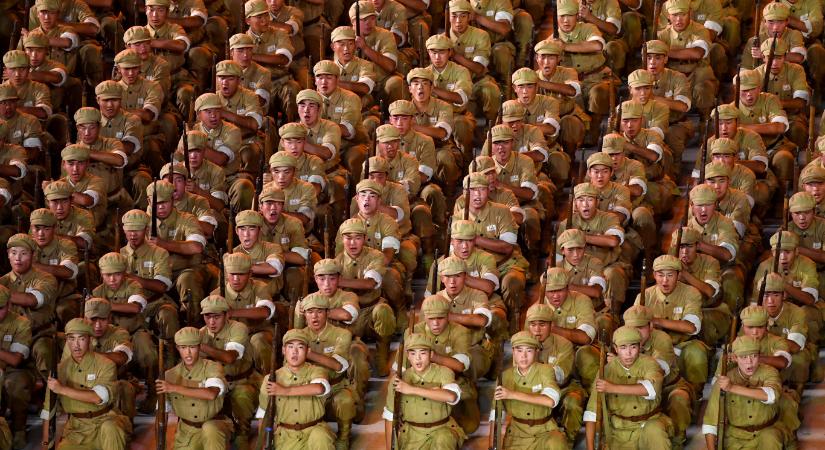 Putyin, Kim Dzsongun, Fico, Vučić: parádés nézősor lesz a pekingi katonai parádén