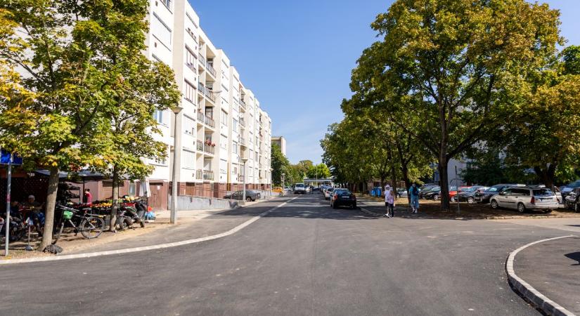 Elkészült a Zöld utca útfelújításának első üteme