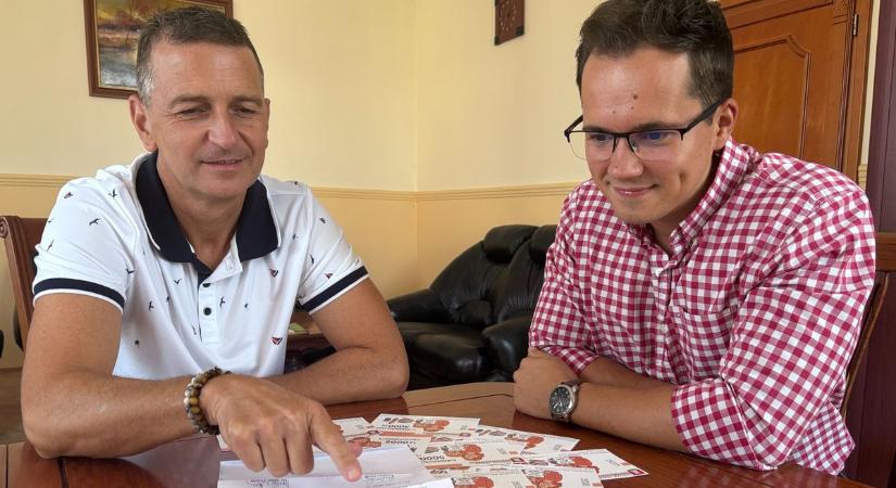 Iskolakezdés Sárváron: 15 ezer forintos támogatást kapnak az elsősök