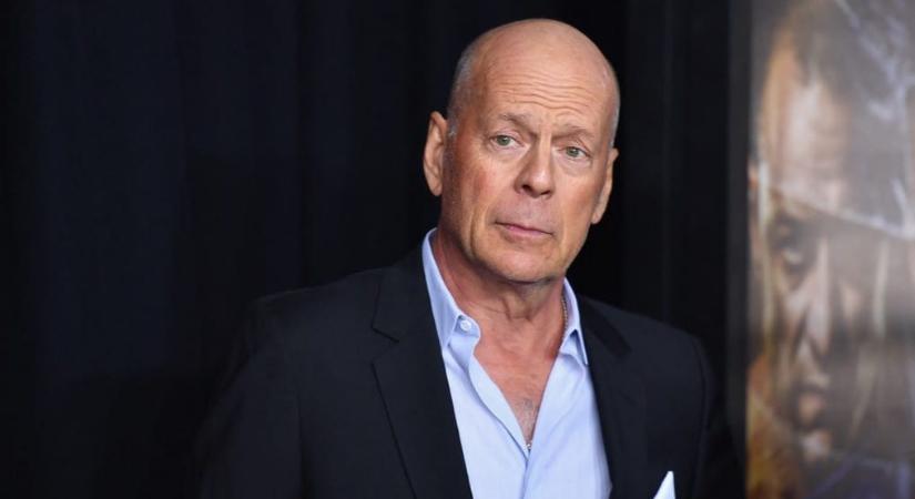 Külön költöztették Bruce Willist a családjától