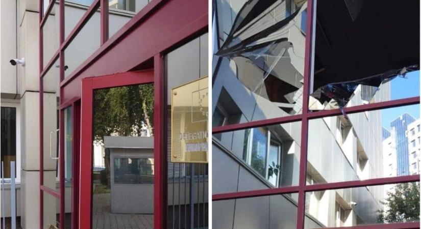 Orosz légicsapás érte az Európai Unió ukrajnai kirendeltségét