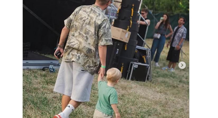 Puskás Peti és Dallos Bogi kisfia a koncert sztárja volt