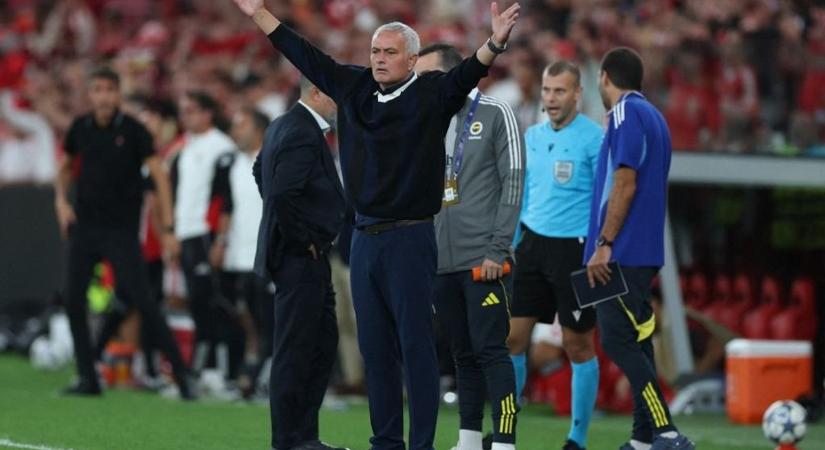 Nemcsak a Fradi esett ki a BL-ből, hanem Mourinho csapata is – de úgy tűnik, ő ezt nem annyira bánja (VIDEÓ)