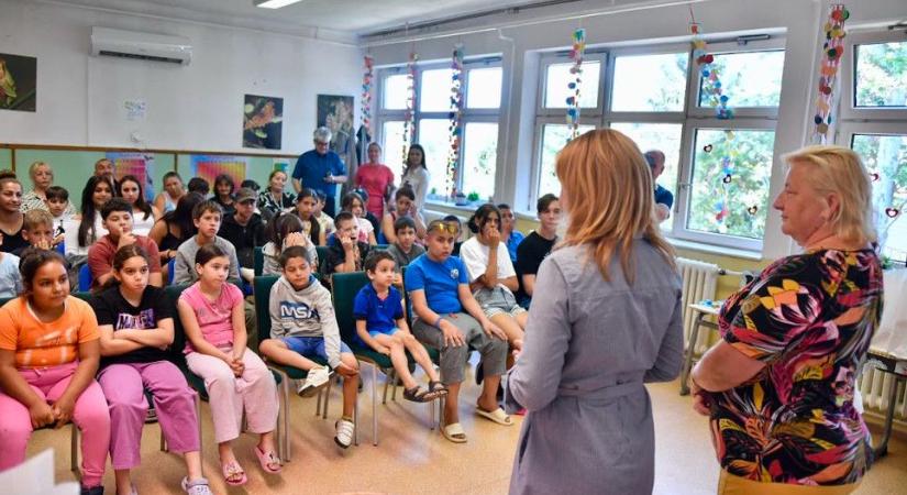 Meglepték a debreceni roma tanoda diákjait