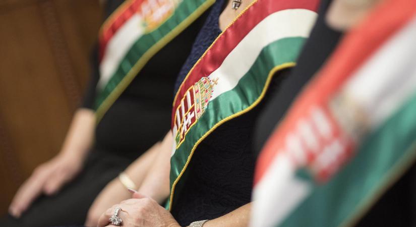 Hárommillió alatt eleve nehéz megúszni egy lakodalmat, Budapesten ráadásul a házasságkötés is egyre drágul