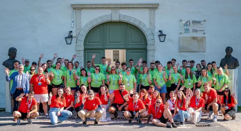 A Gólyahéten kezdi a közösségépítést a Széchenyi István Egyetem