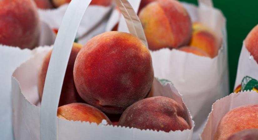 Így ellenőrizheti nyomkodás nélkül, hogy elég érett-e az őszibarack