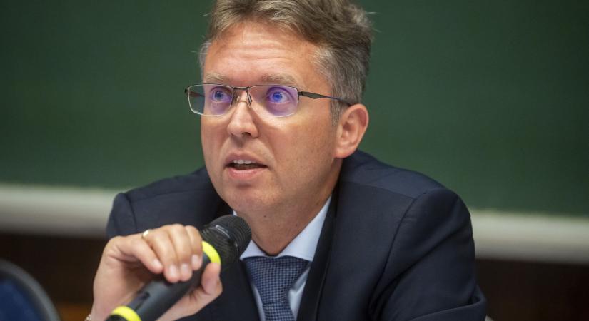 Hasonlóan nagymértékű fejlesztések valósulnak meg most a magyar felsőoktatásban, mint amilyeneket Klebelsberg Kunó indított el – jelentette ki Hankó Balázs