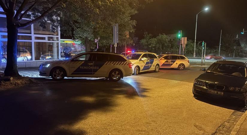 Nagy erőkkel vonult ki a rendőrség szerda éjszaka pécsi belvárosba (FOTÓVIDEÓ)