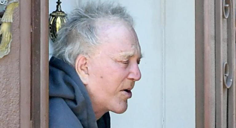 Alig lehet ráismerni a 73. szülinapjára készülő Mickey Rourke-ra