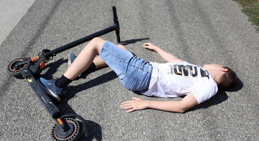 Megszólalt a kaposvári ügyvéd - ki mennyiben felelős a tragikus vasárnapi rollerbalesetért?
