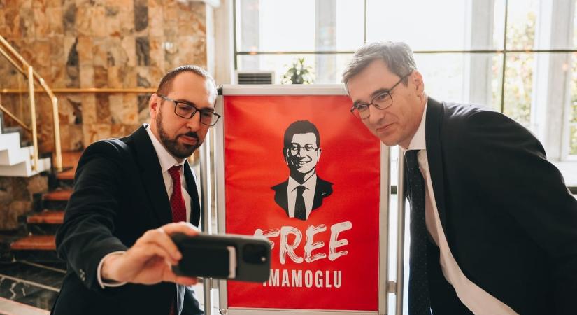 A török rezsim megakadályozta, hogy Karácsony Gergely meglátogassa a bebörtönzött isztambuli polgármestert