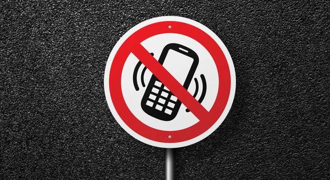 Dél-Koreában kicsengettek a mobilozásnak az iskolai tantermekben