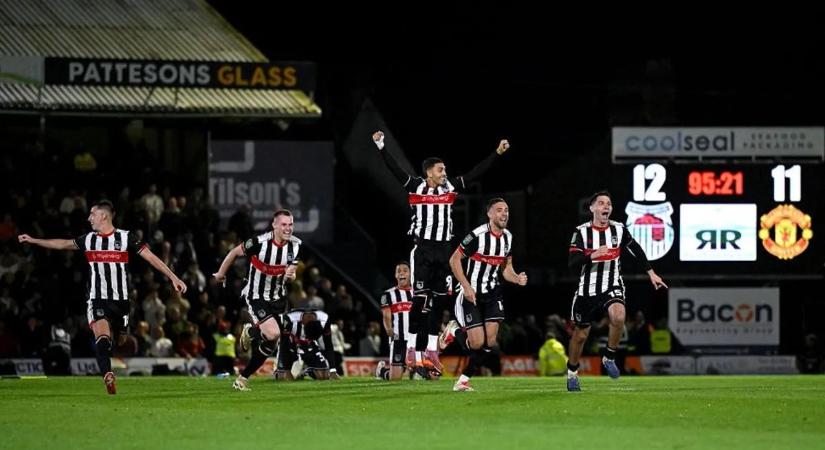 A korábbi Videoton játékos fiának kulcsszerepe volt a Manchester United égésében